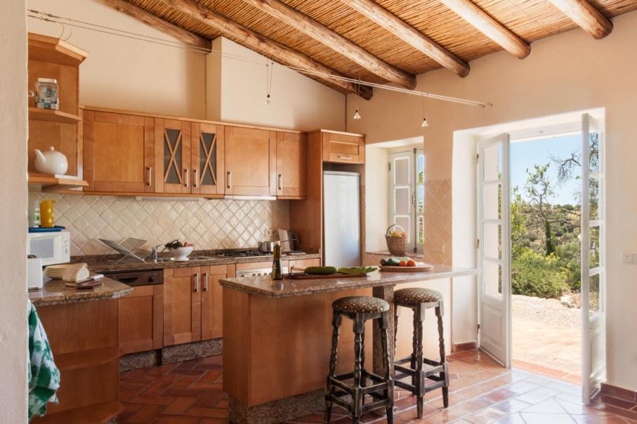 Morro Dos Anjos - Authentic Farmhouse With A View Just 3Km From Ольян Экстерьер фото